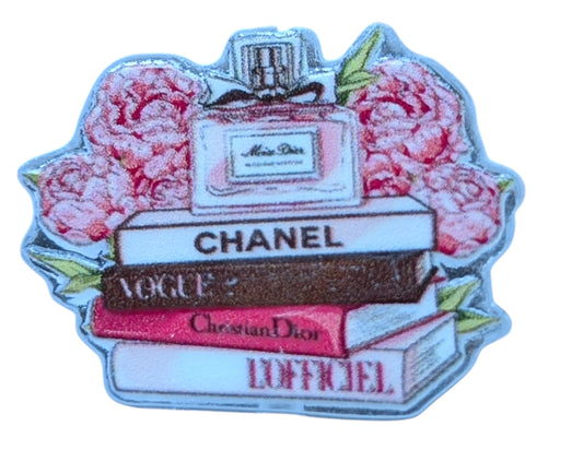 Chanel, Vogue, Christian Dior, L'Officiel